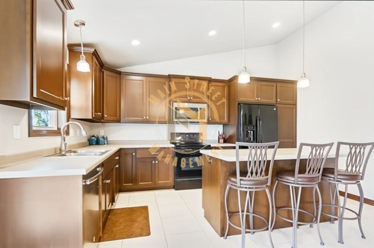 2820 Sussex Rd - Photo 3 of 16