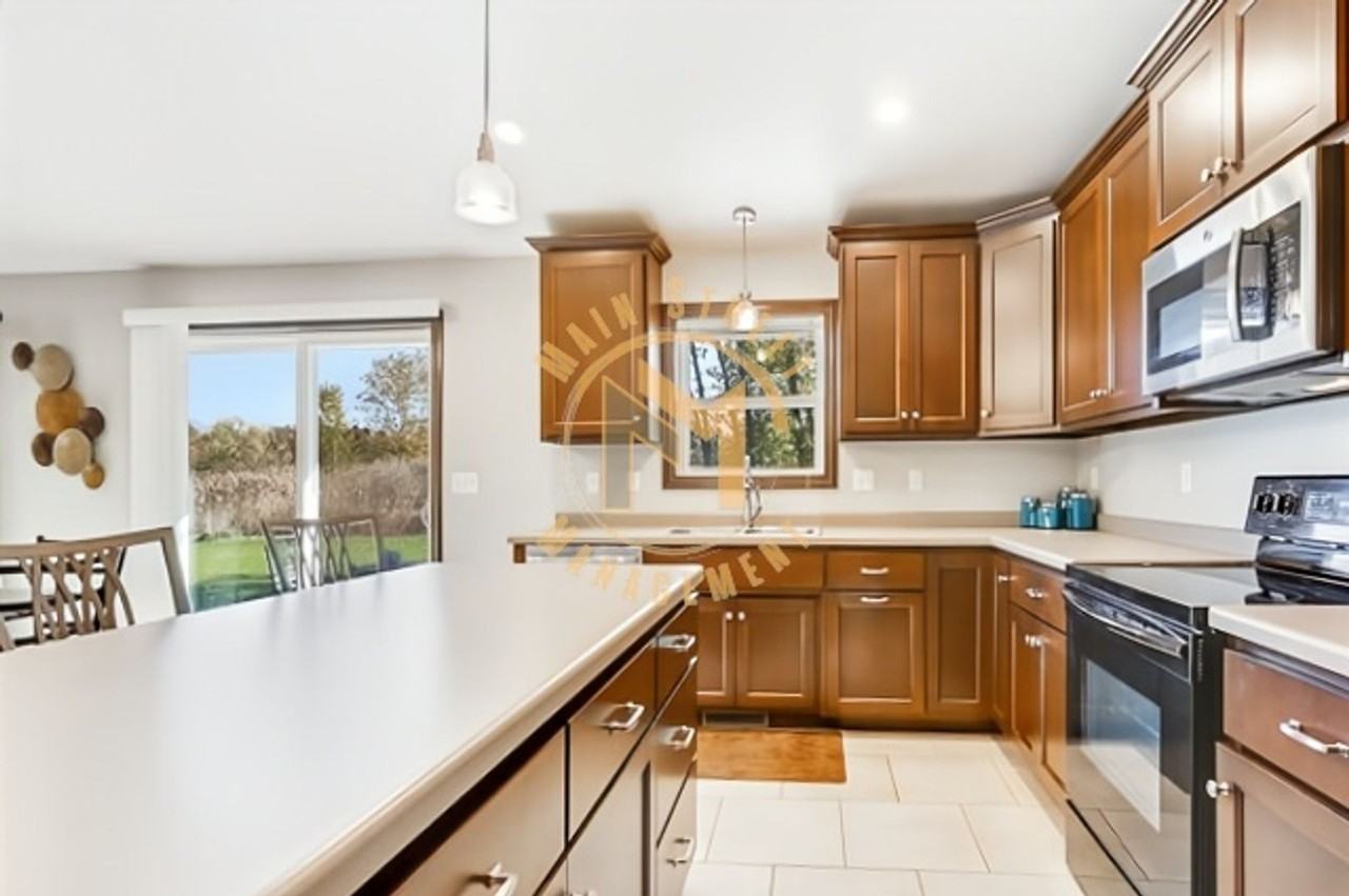 2820 Sussex Rd - Photo 4 of 16