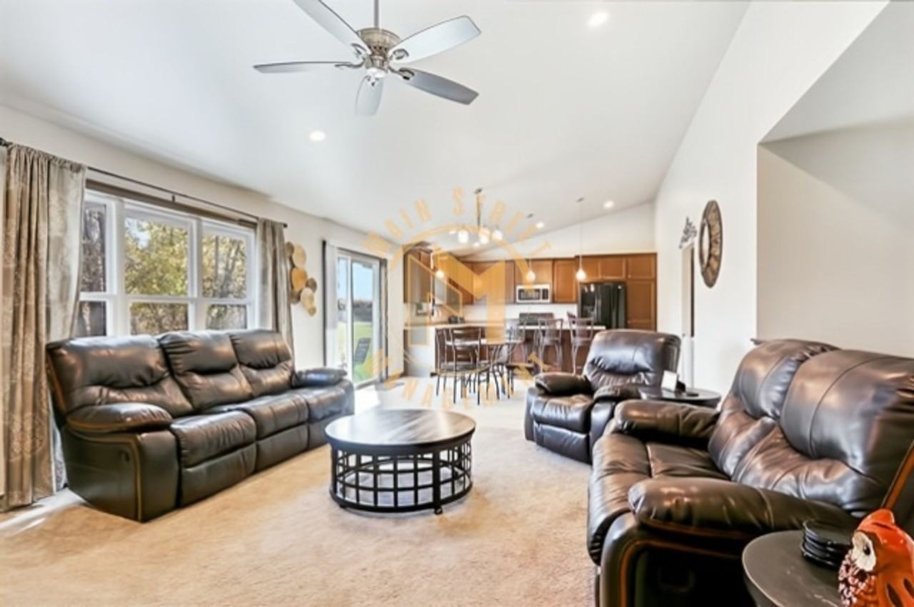 2820 Sussex Rd - Photo 6 of 16