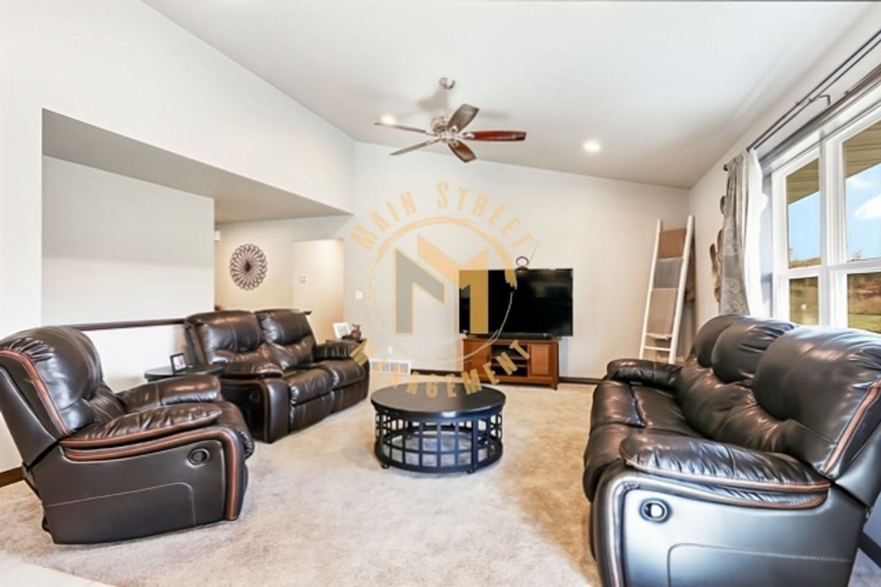 2820 Sussex Rd - Photo 7 of 16