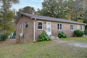 featured image of 1813 Younger Ave #B