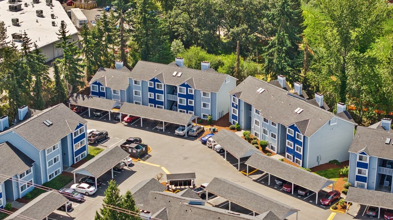 Crown Pointe Apartments - Photo 3 of 27