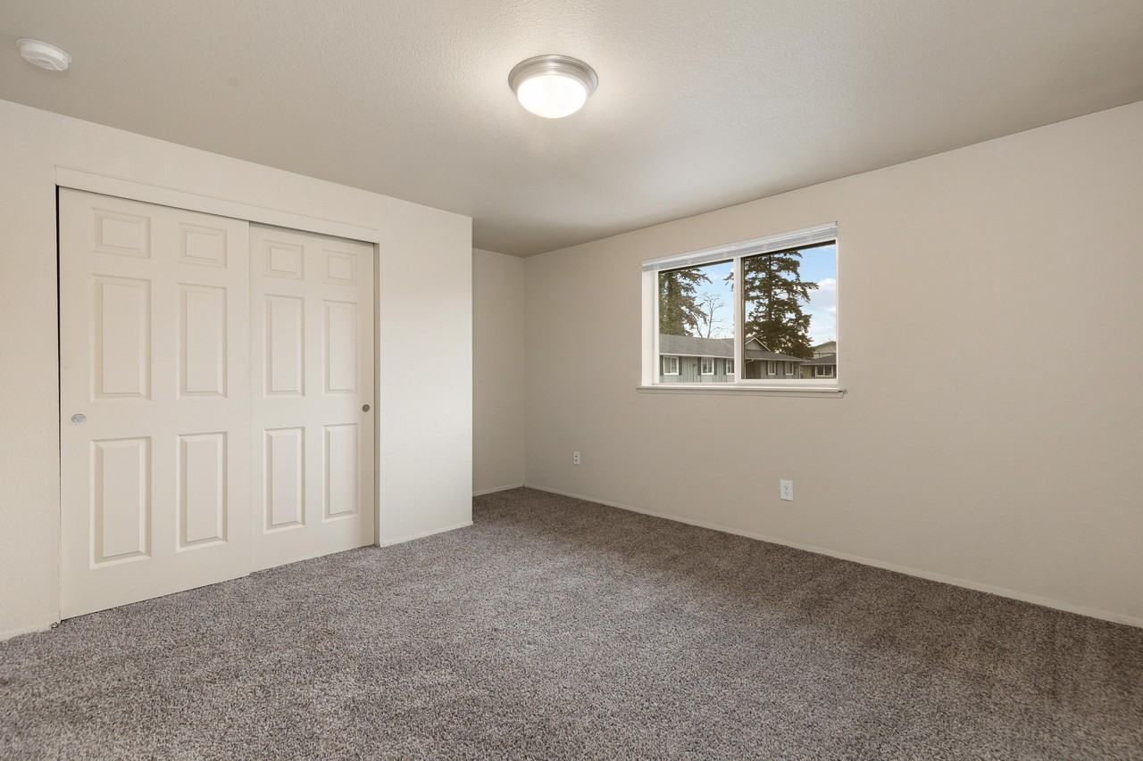 Southern Pines - Photo 7 of 10