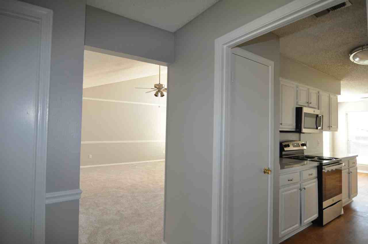 616 Mountain Laurel Ln - Photo 7 of 39