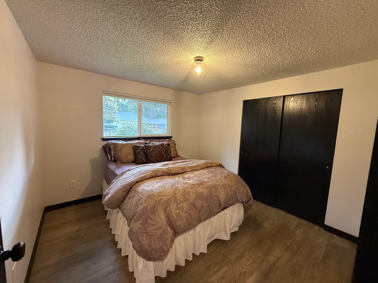 26714 Ne Valley St #1 - Photo 7 of 10