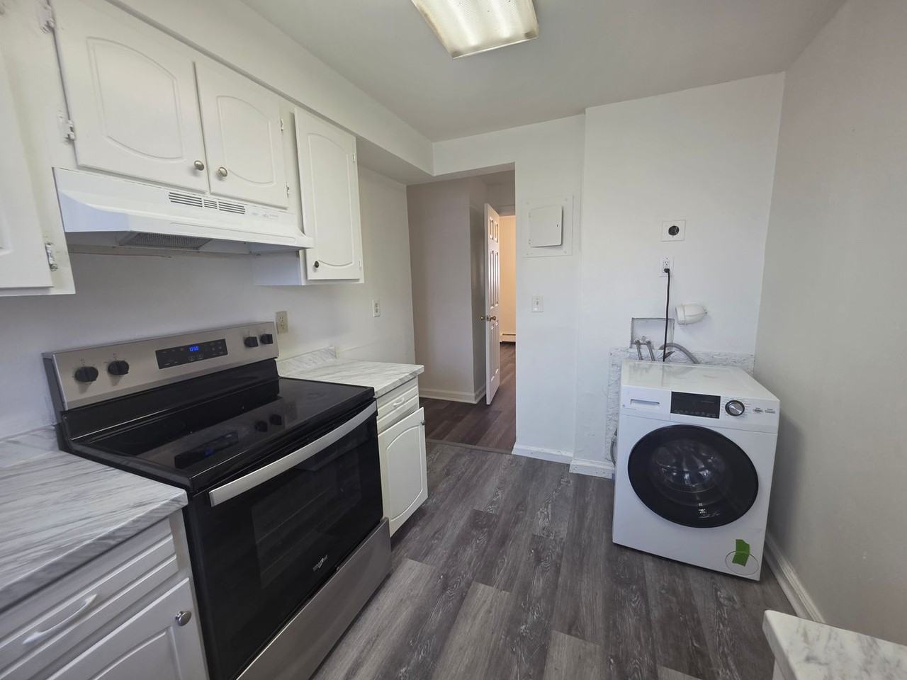 2210 S. Dexter St - Photo 3 of 25