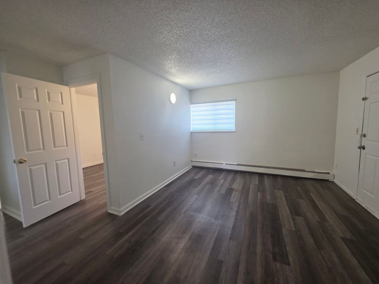 2210 S. Dexter St - Photo 4 of 25