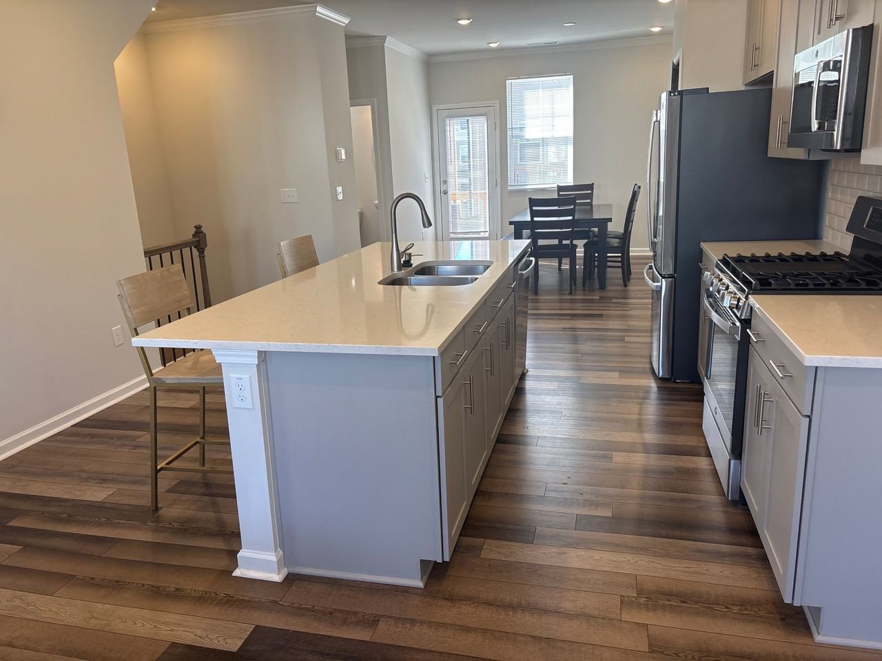 1007 Hemlock Cone Way - Photo 5 of 17