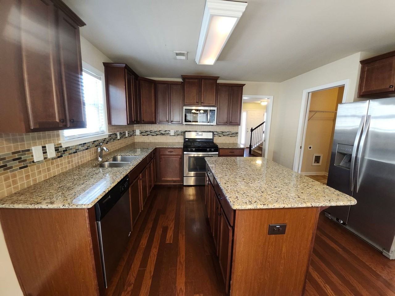 65 Griggs St Sw - Photo 2 of 18