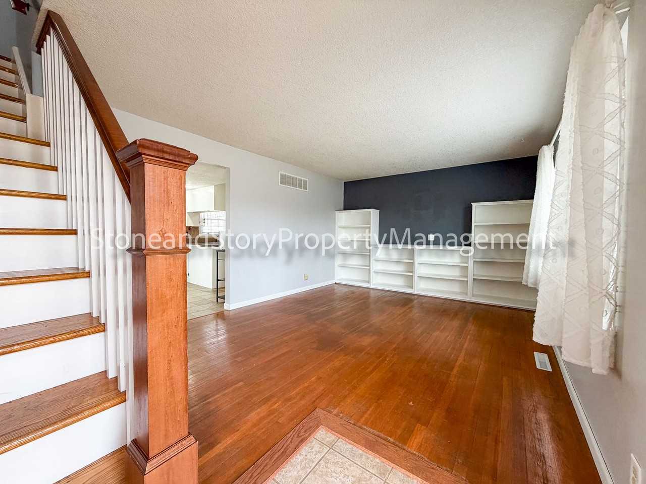 3125 Sw Mulvane St - Photo 3 of 27