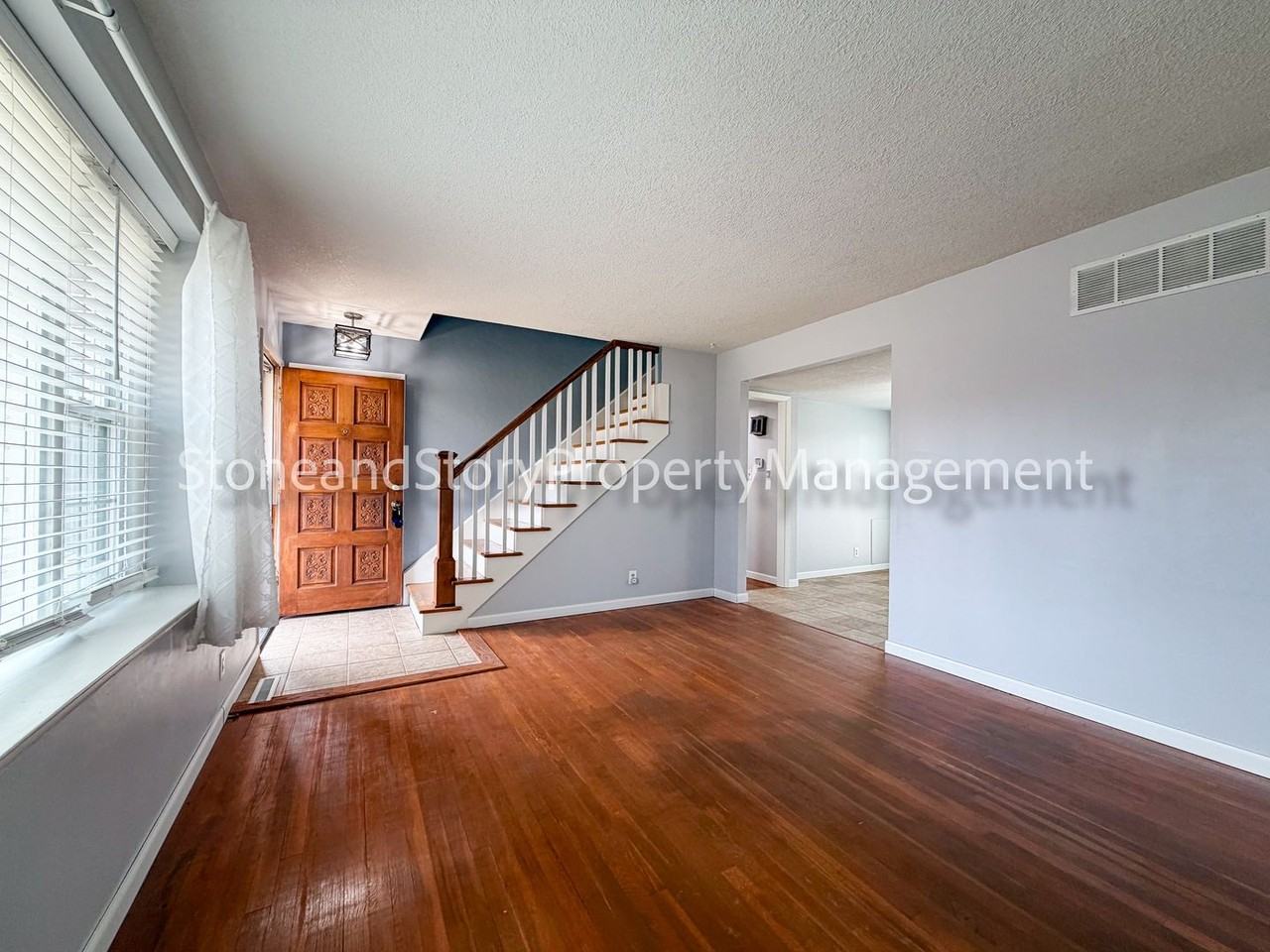 3125 Sw Mulvane St - Photo 4 of 27