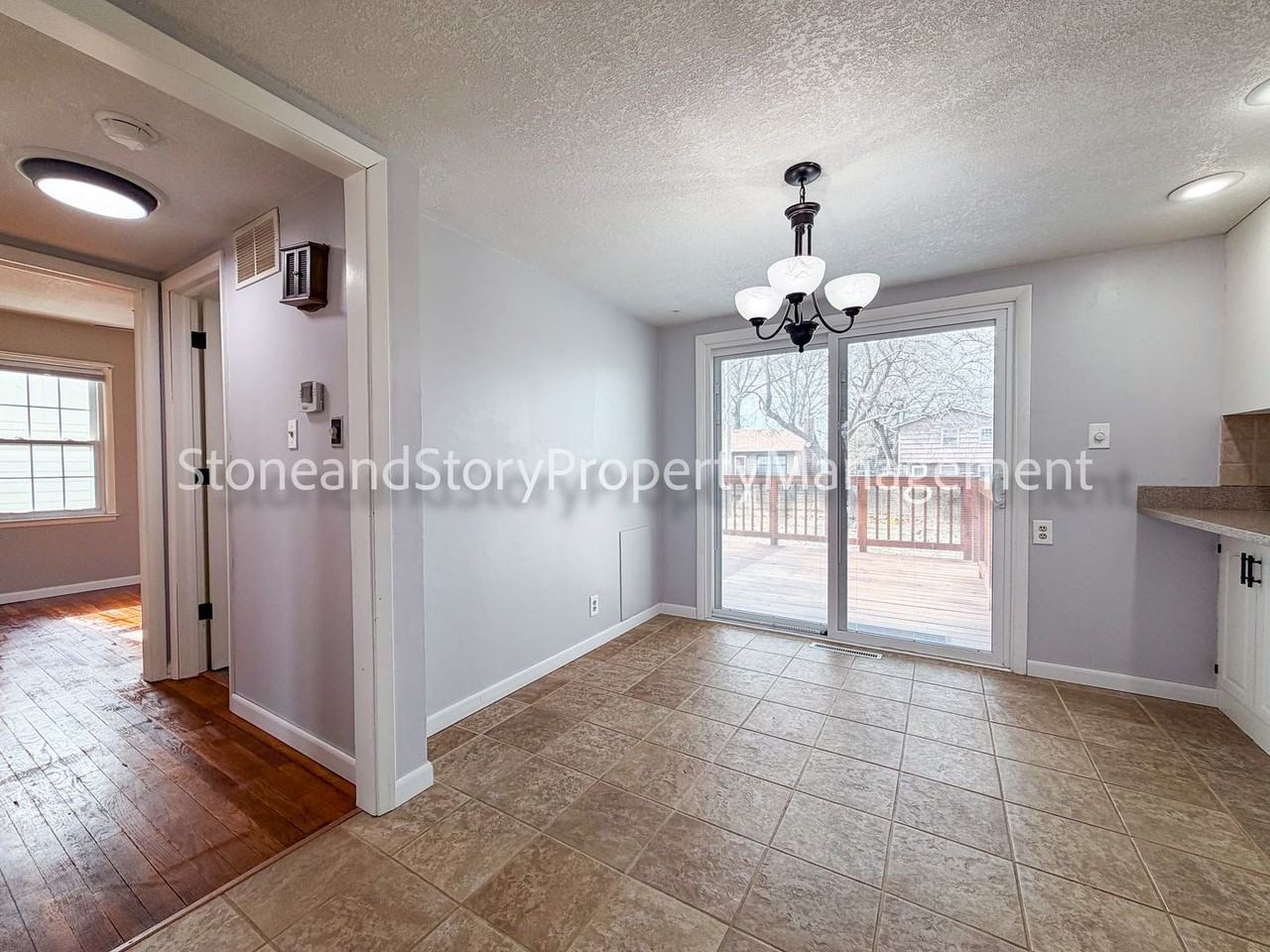 3125 Sw Mulvane St - Photo 6 of 27