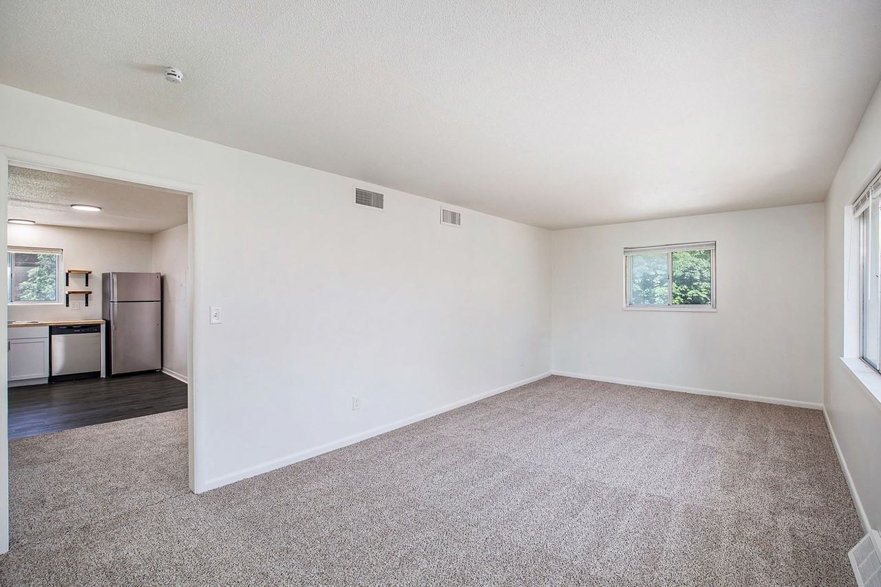 Estes on Ash - Photo 2 of 16