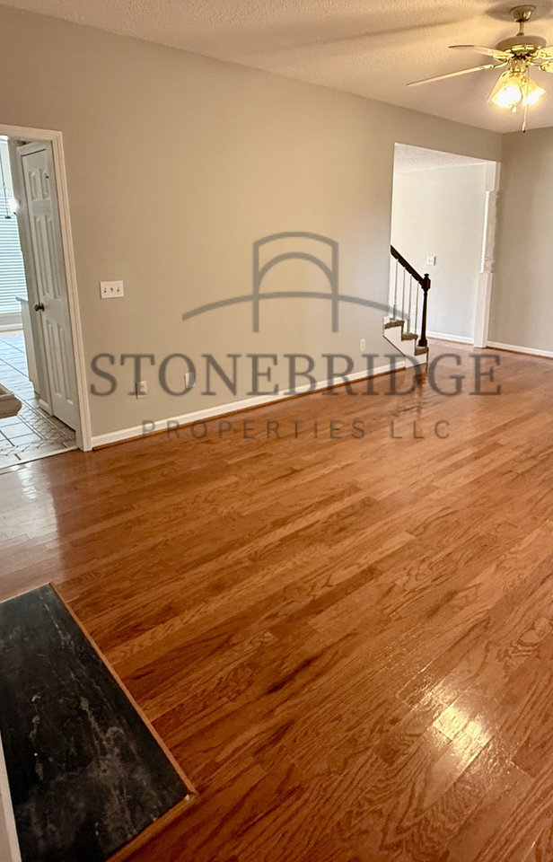 753 3rd St Ne - Photo 3 of 11