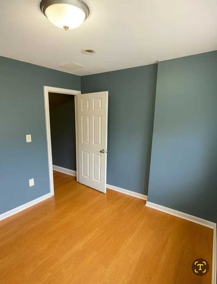 2115 Sigel St - Photo 7 of 8
