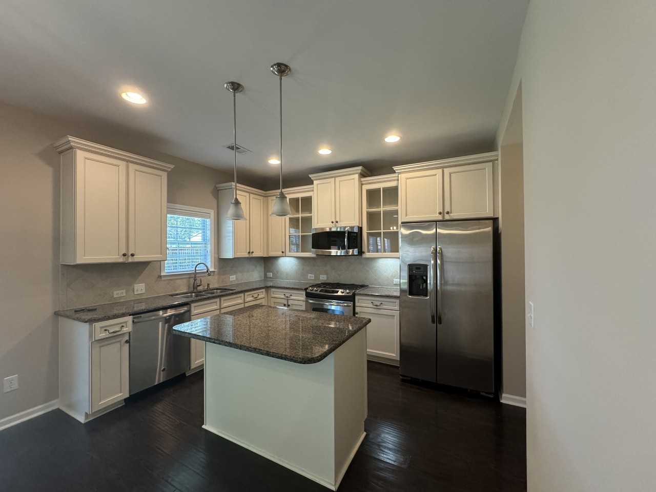 5443 Overland Trl #1 - Photo 3 of 32