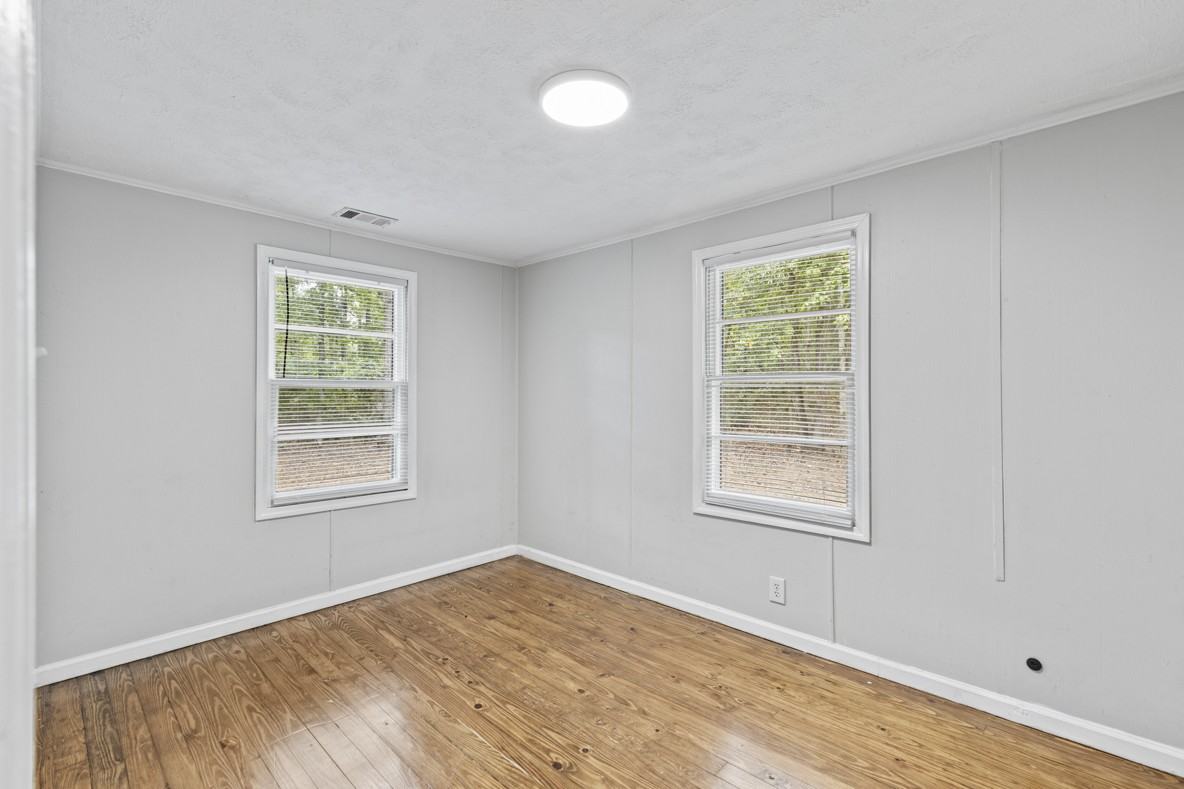 324 Forest Rd #NA - Photo 5 of 13