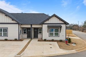 featured image of 2899 Ridge Crest Ct #NA