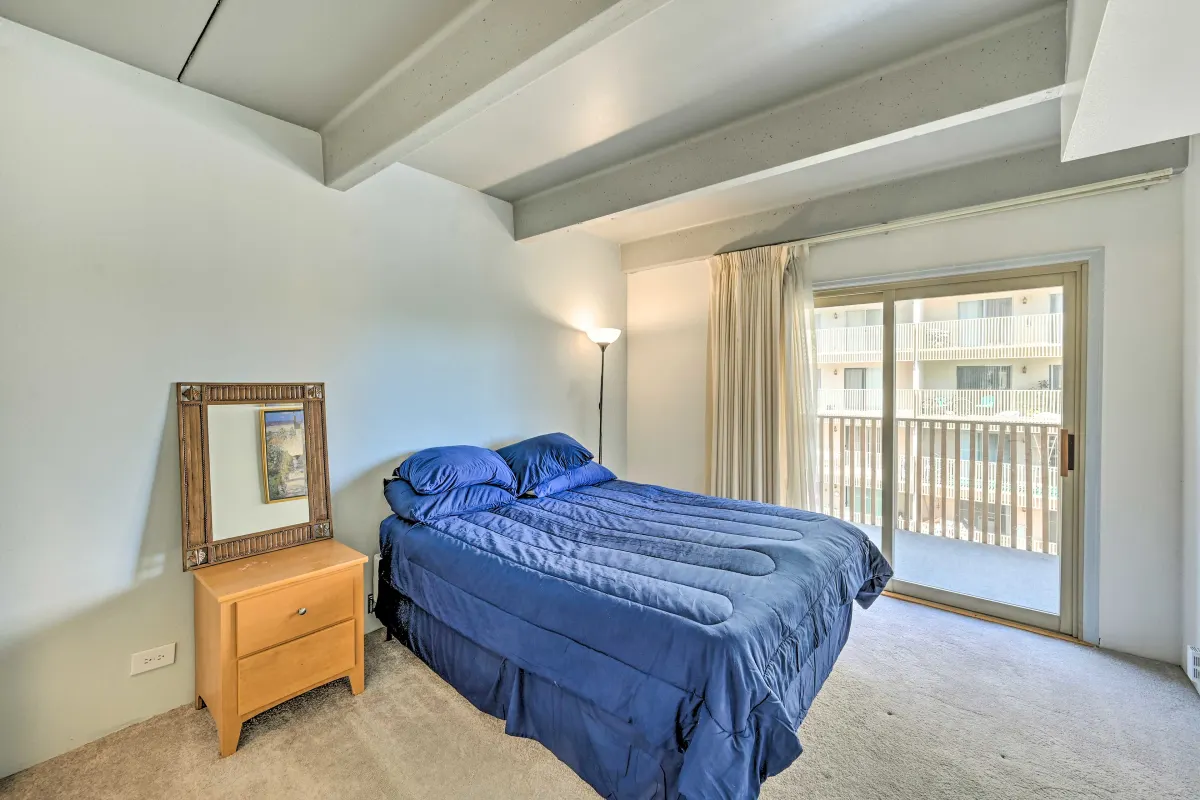 8060 East Girard Avenue - 1Apt 617 #1 - Photo 4 of 20