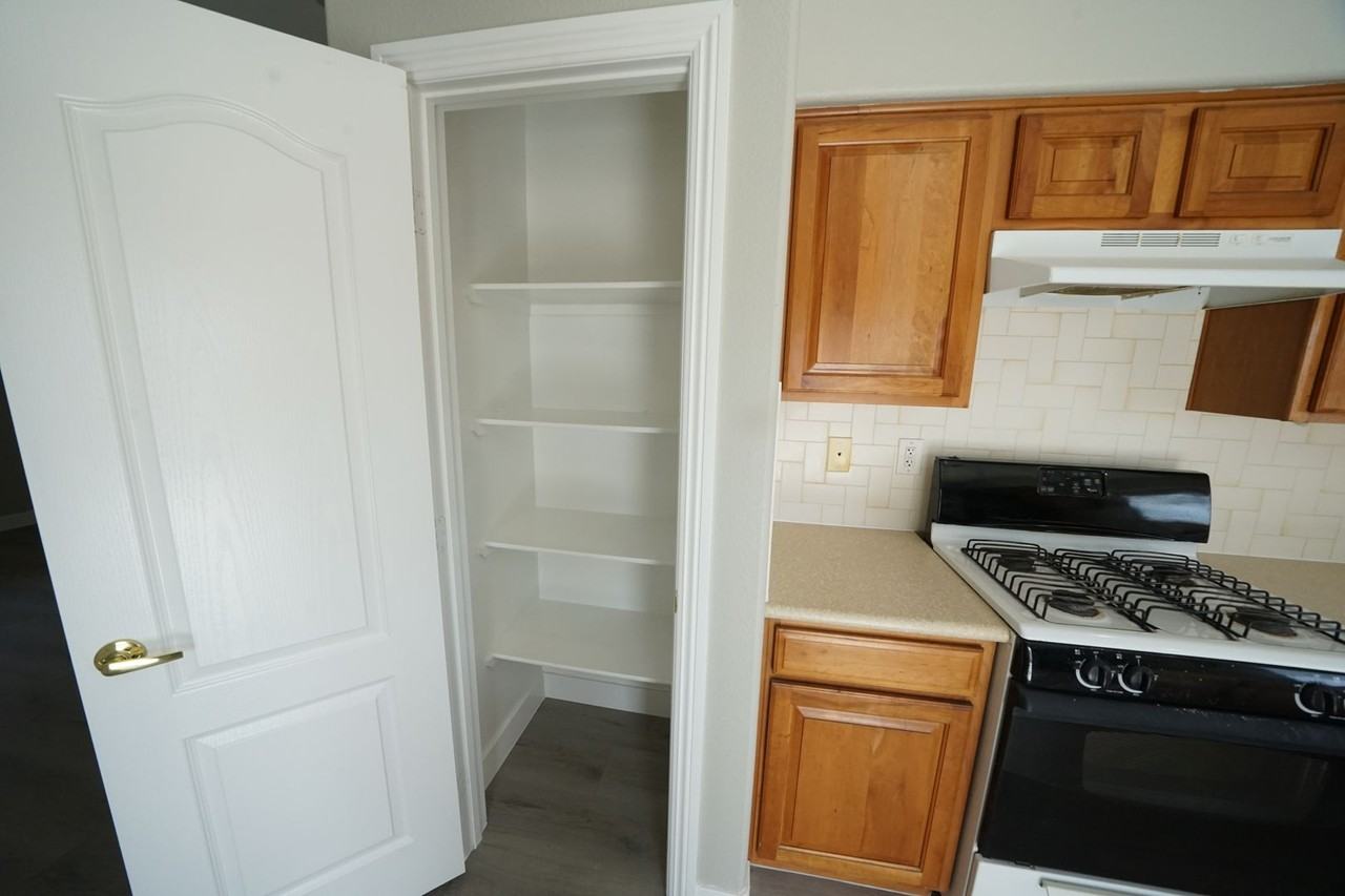 8676 Little Fox St - Photo 7 of 27