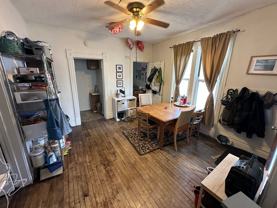 924 Drake St - Photo 1 of 1