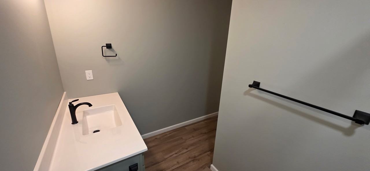 715 N 35th St #B - Photo 7 of 10