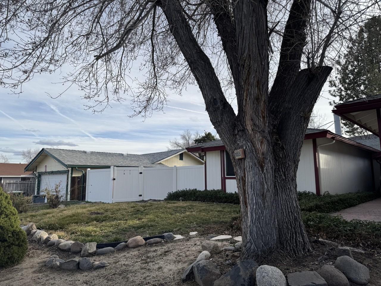 1855 King Edward Dr #1 - Photo 2 of 48