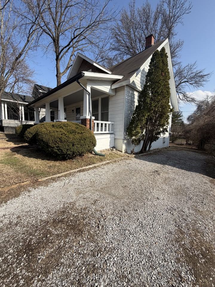 601 N Church St #1 - Photo 2 of 20