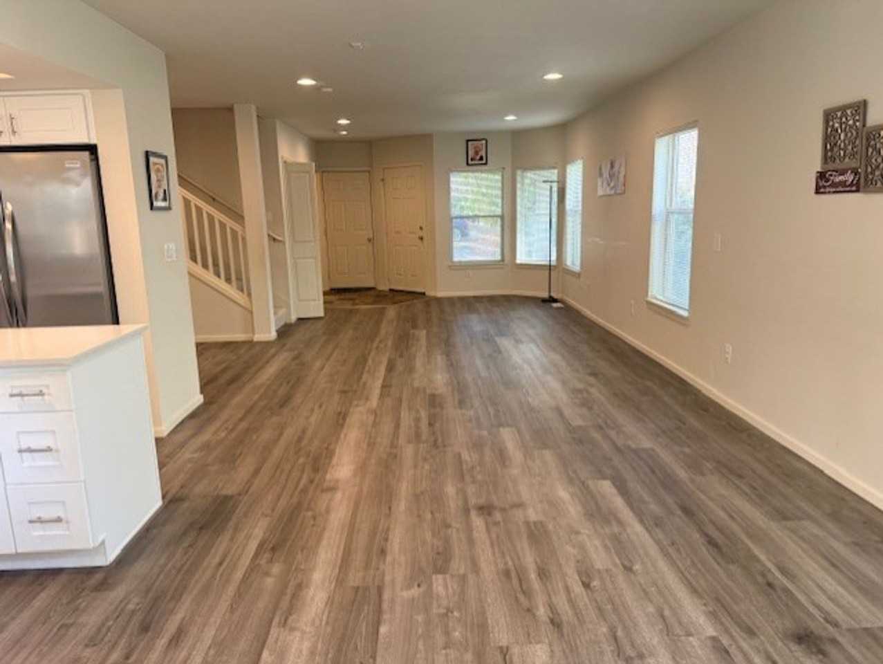 9126 161st Pl Ne - Photo 3 of 26
