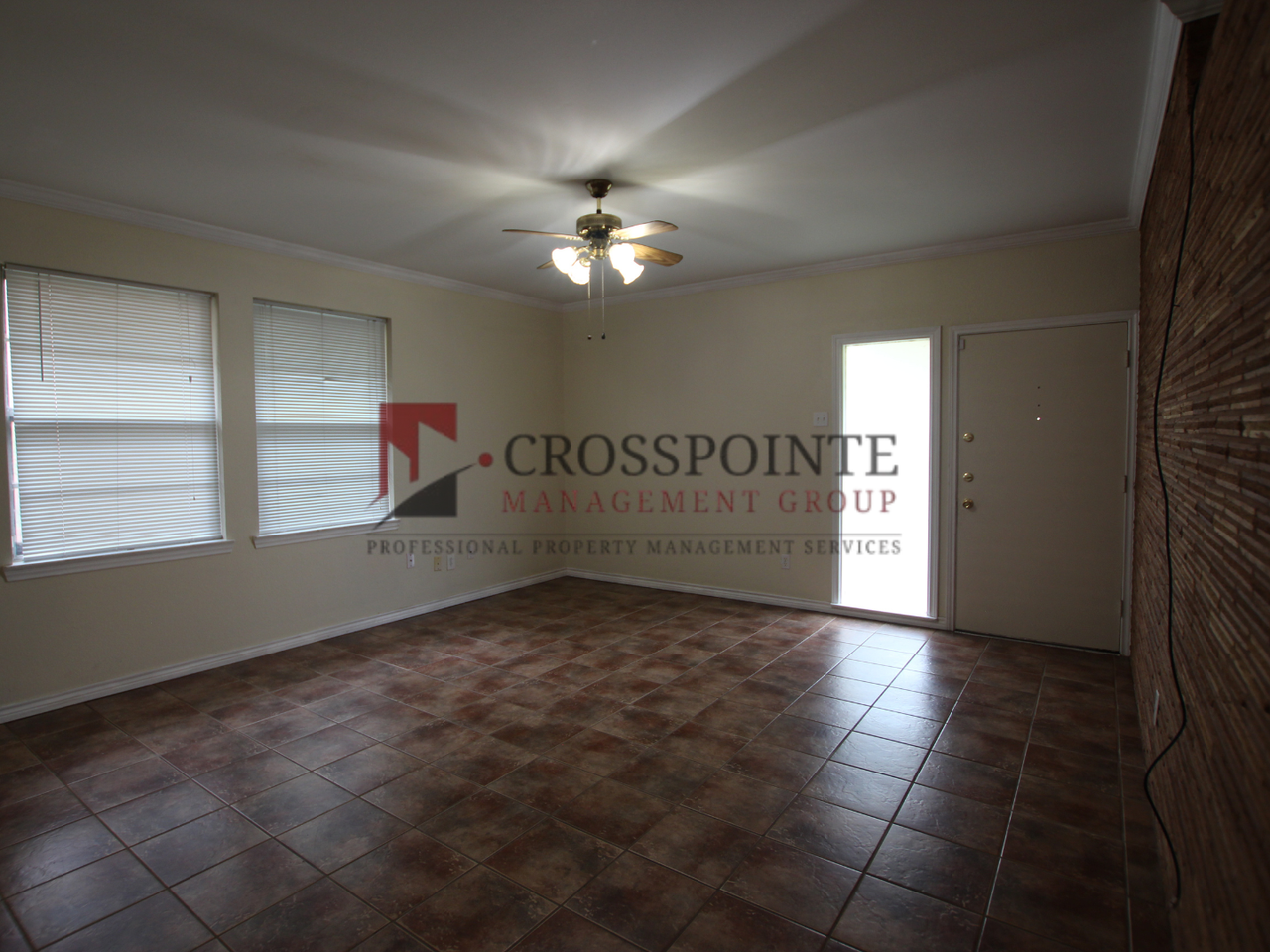 2900 Meadowlark Ln - Photo 4 of 22