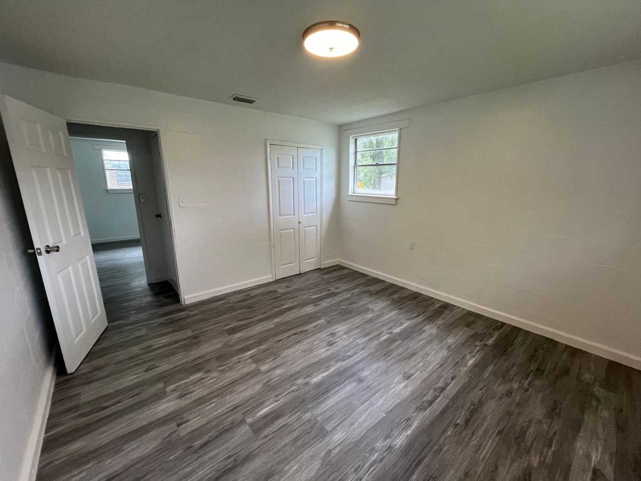 828 Floyd St Ne - Photo 6 of 14