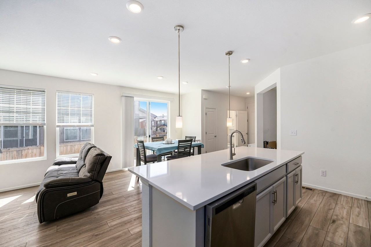 16551 W Vallejo Pl - Photo 7 of 22