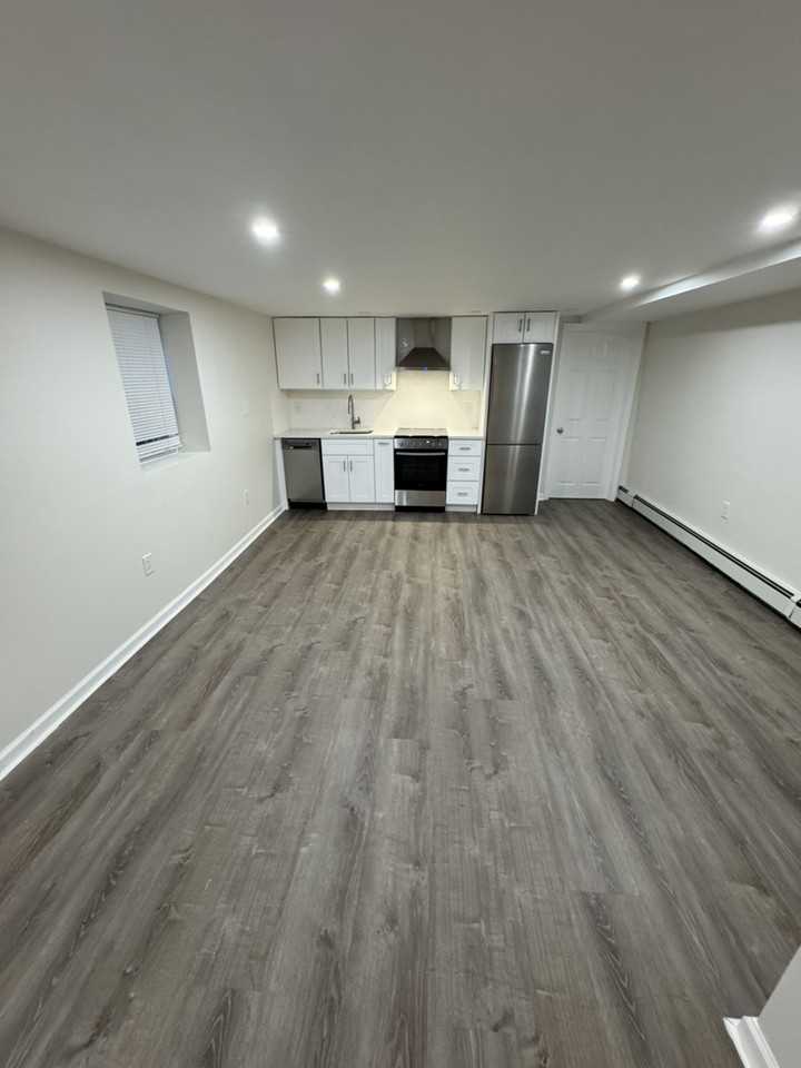 28 Jackson Ave - Photo 2 of 9