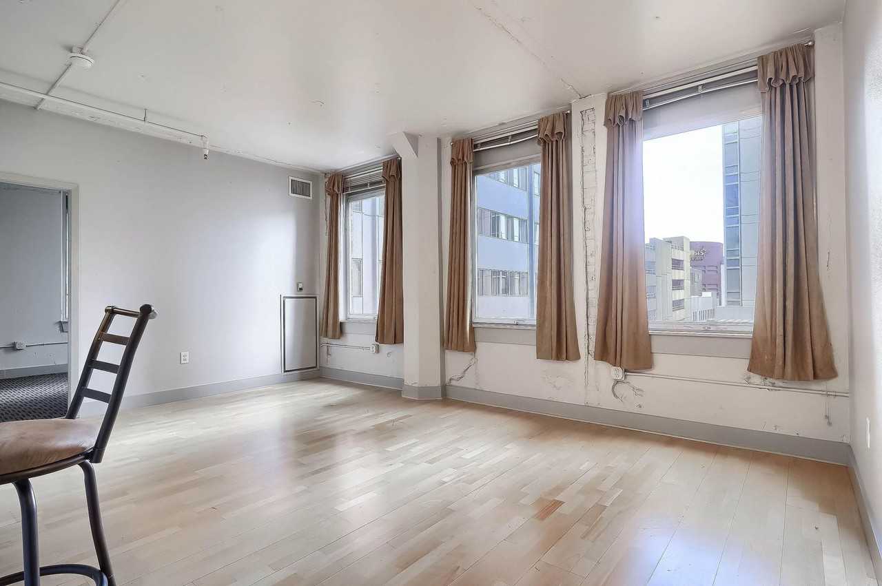 444 17th St #507 - Photo 6 of 50