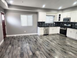 featured image of 629 1/2 W 83rd St