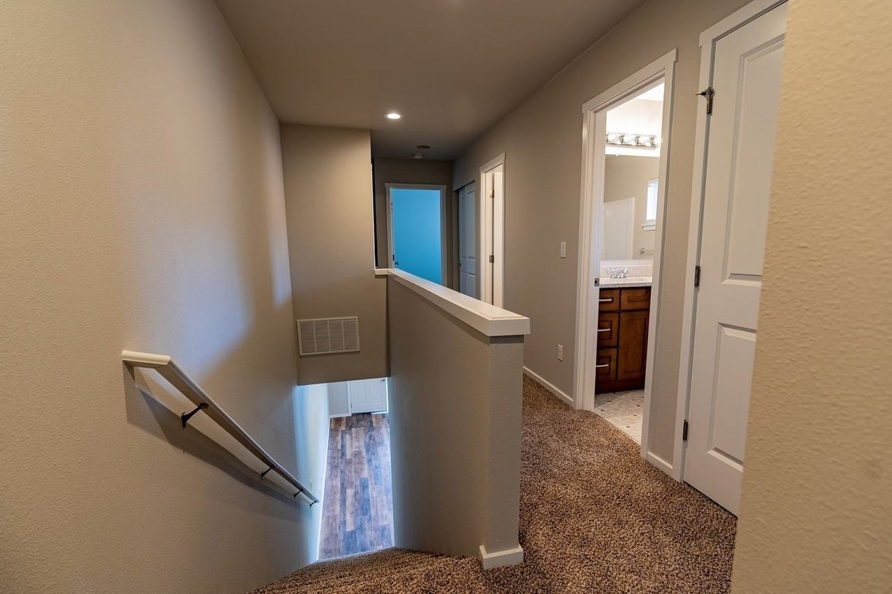 314 120th St S - Photo 5 of 11