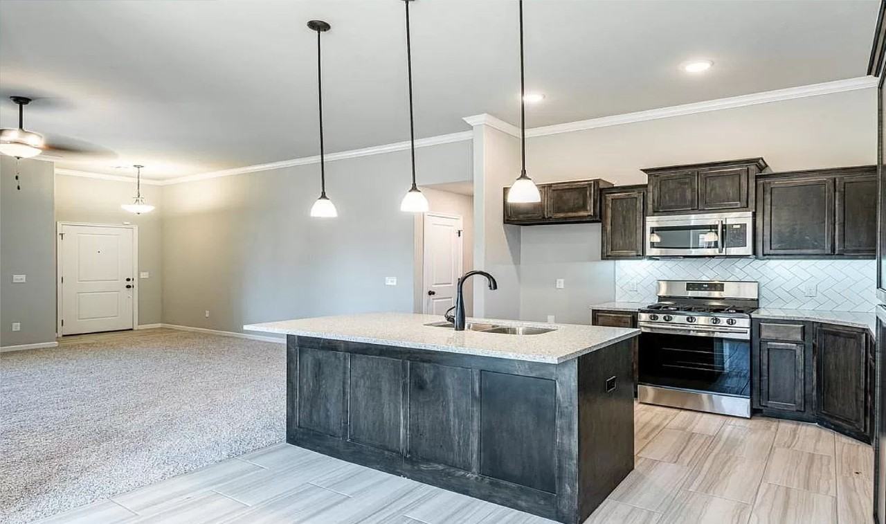 9620 Ashford Dr - Photo 5 of 27