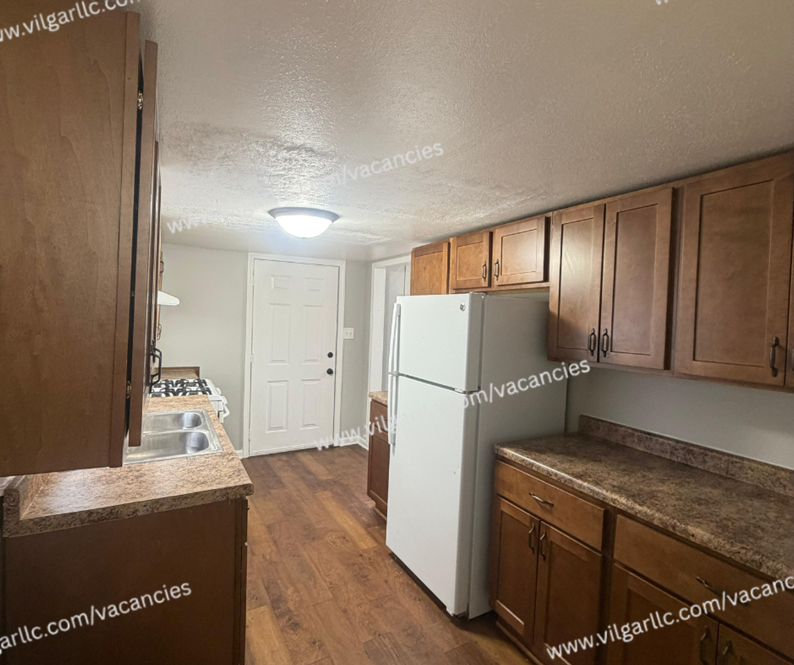 3647 Minnesota St - Photo 2 of 17