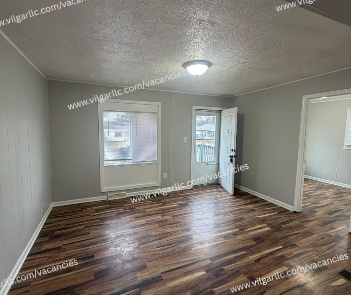 3647 Minnesota St - Photo 6 of 17