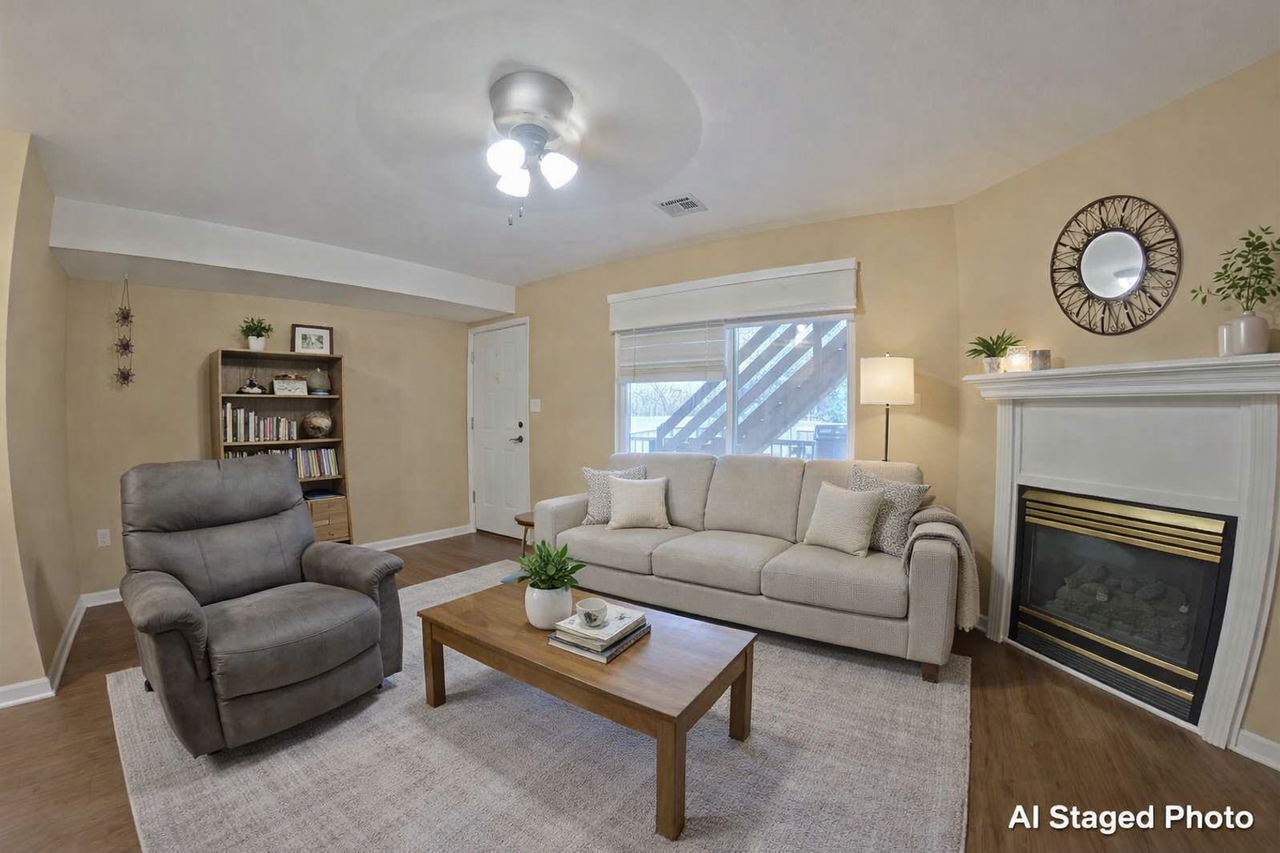 1947 Crescent Dr - Photo 7 of 16