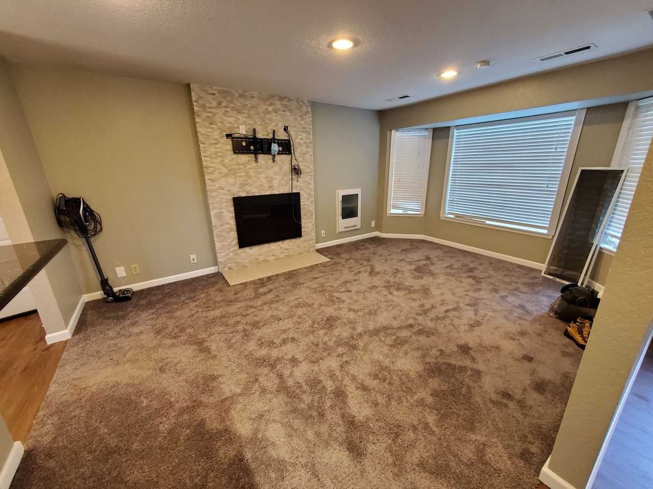 831 214th St Sw - Photo 3 of 24