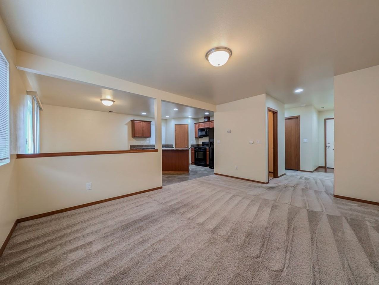 9830 28th Ave Se - Photo 6 of 17