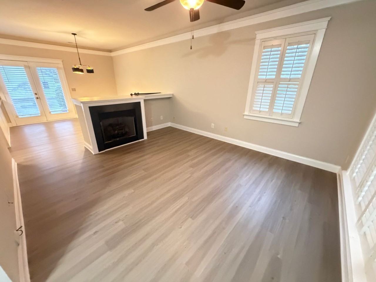 16929 Pennington Dr - Photo 4 of 17