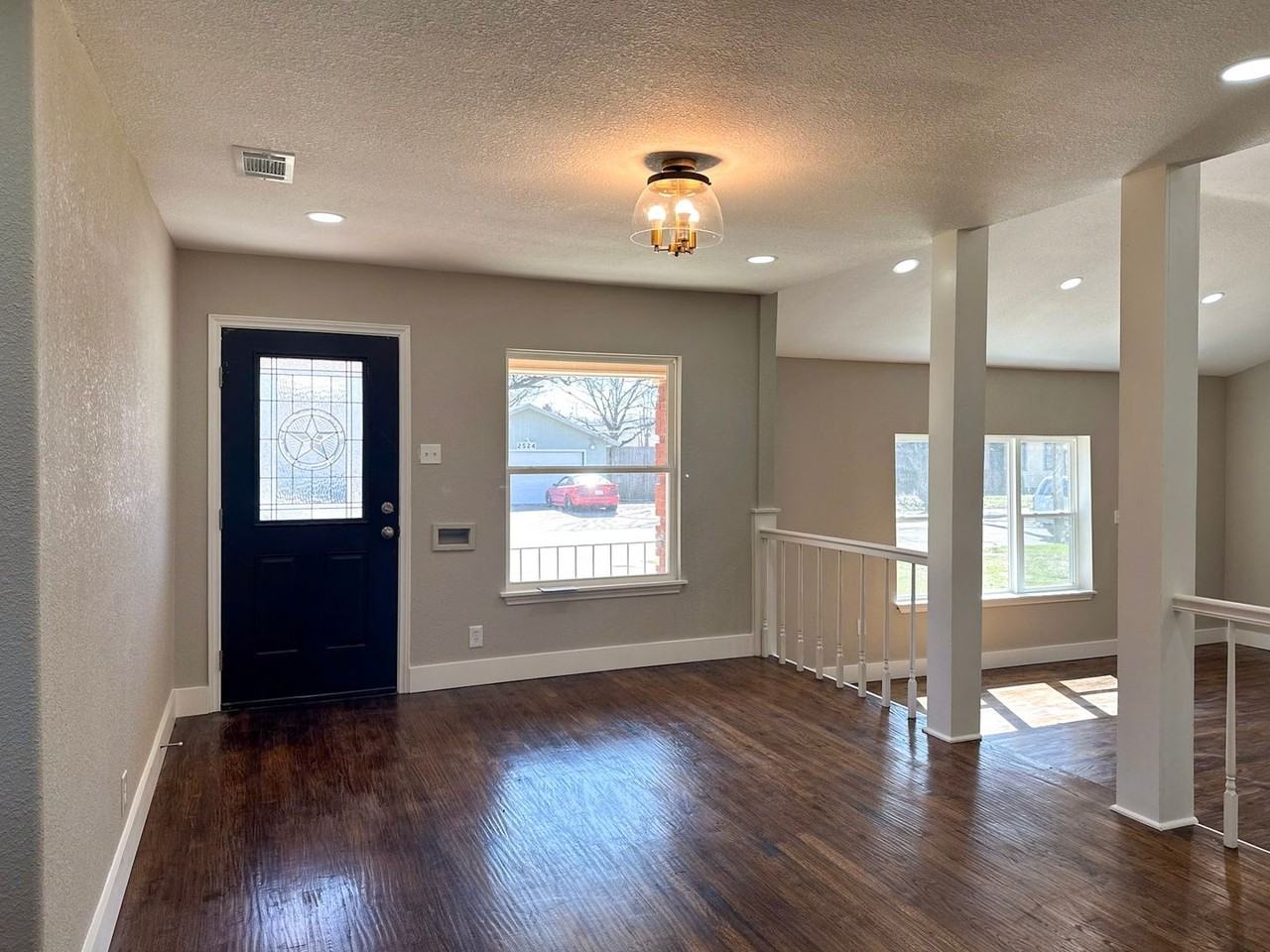 57252 Grove St - Photo 2 of 30