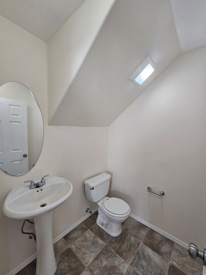 863 Se Kierra Pl - Photo 3 of 5