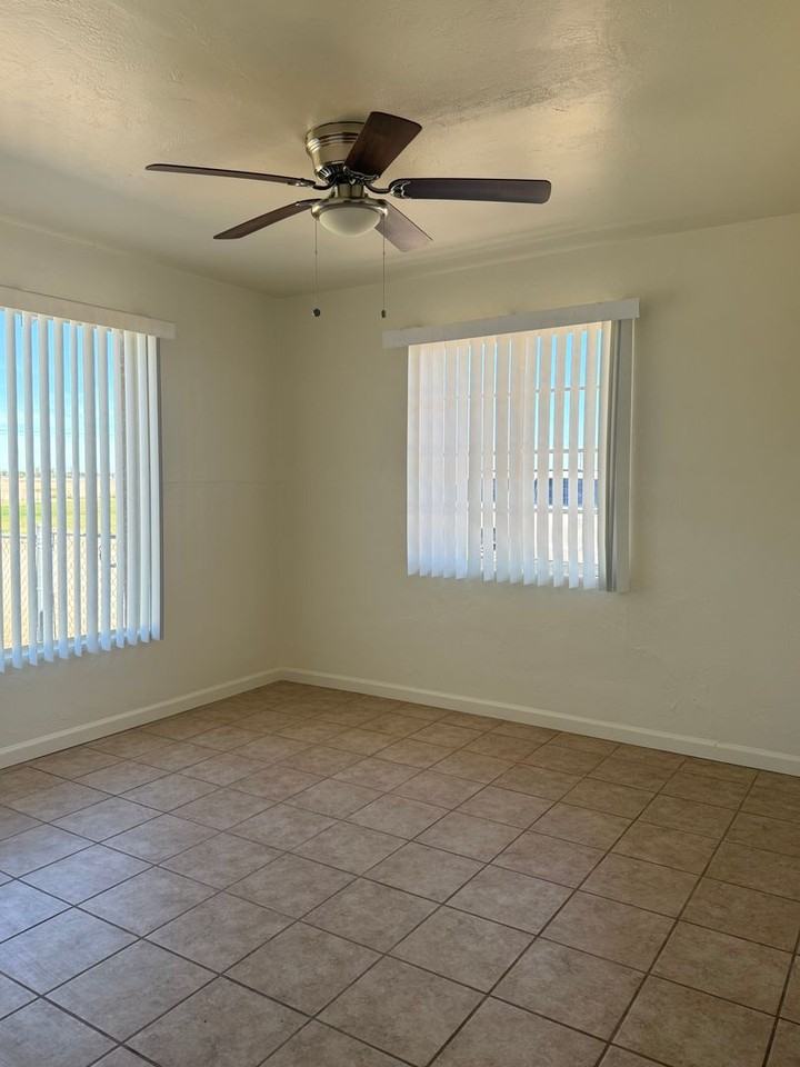 3711 W County 14th St - Photo 4 of 10