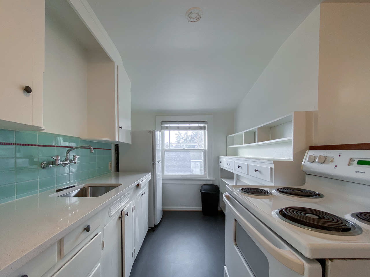 4237 Ne 15th Ave - Photo 6 of 14