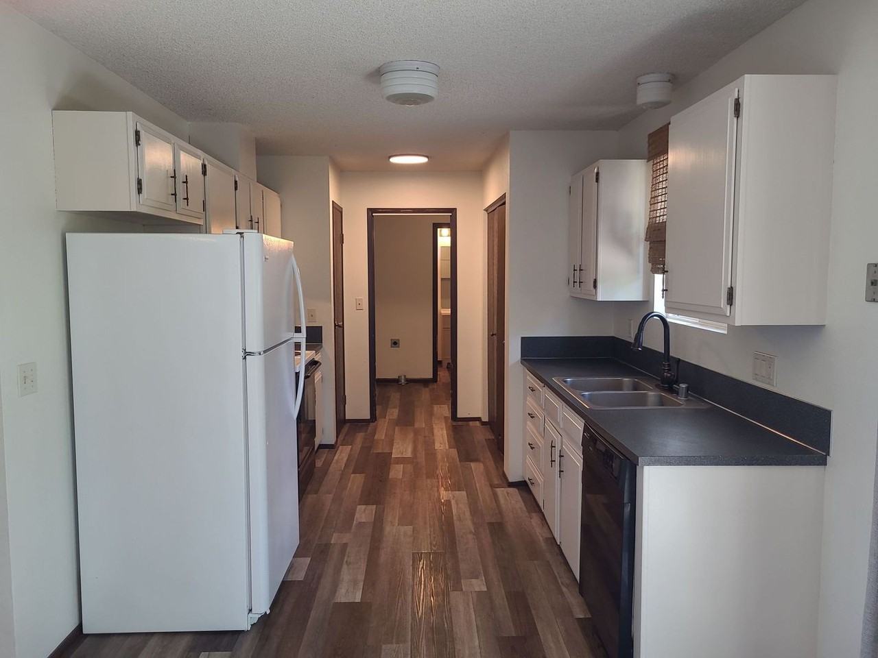 1223 Ashley Way - Photo 6 of 23