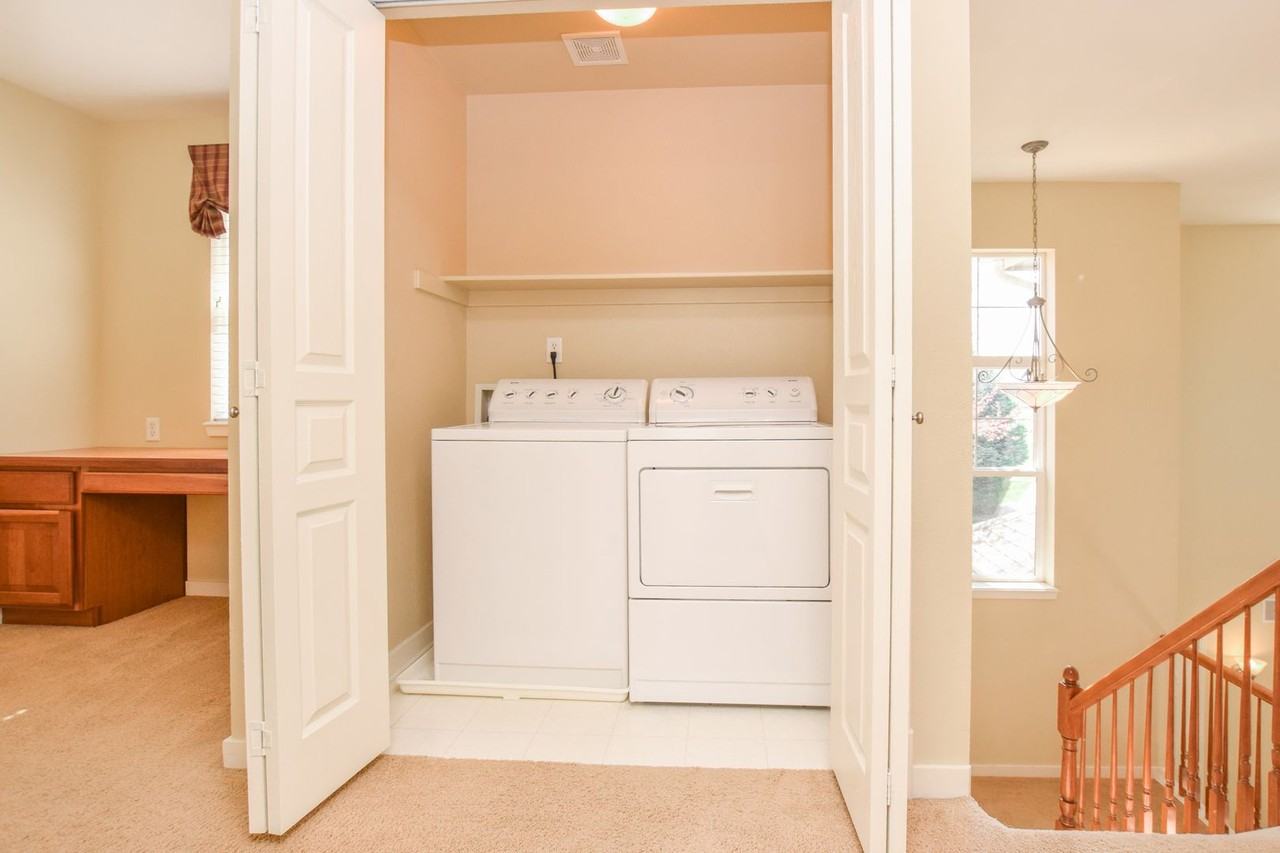 2986 Cornerstone Ln - Photo 7 of 30