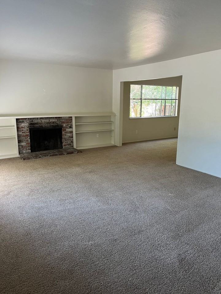 427 Anza Ave - Photo 3 of 19